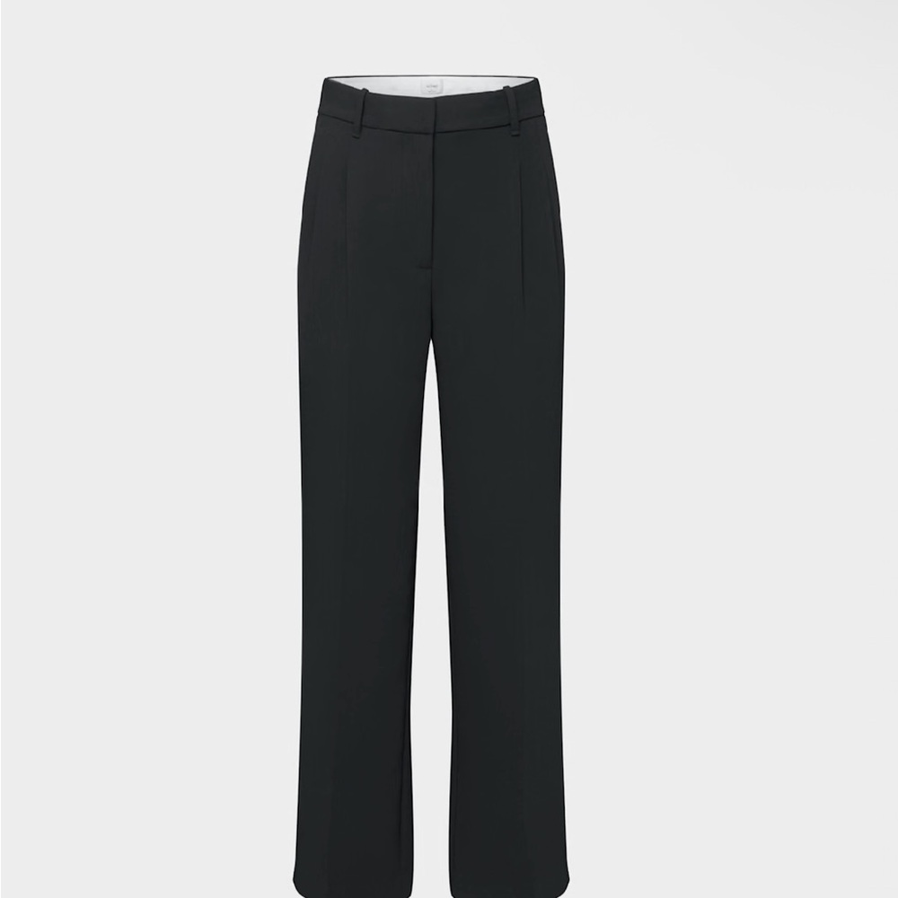 Aritzia Effortless Trousers in Dusty Pink